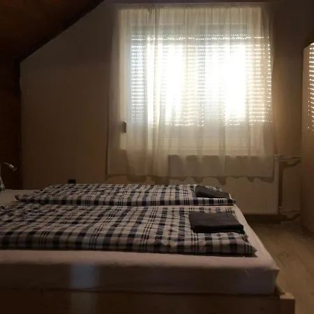 Apartman 4.